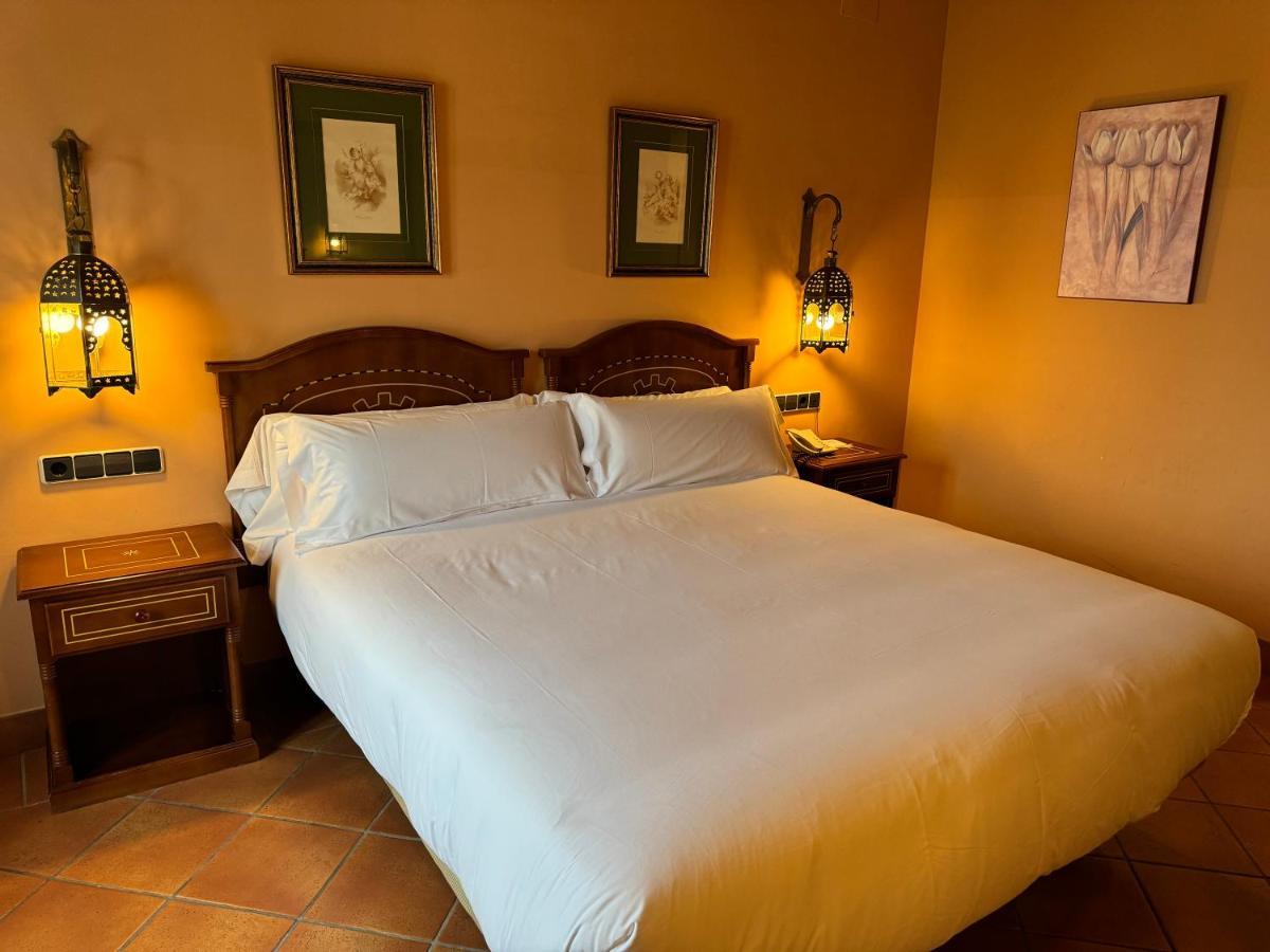 Moon Dreams El Cortijo Hotel Matalascanas Ngoại thất bức ảnh